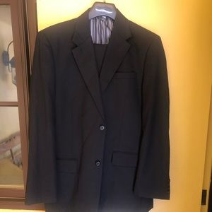 Men’s black suit Perry Ellis